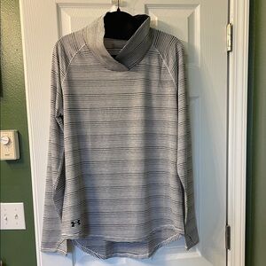 Under Armour Loose Fit Cowl Top